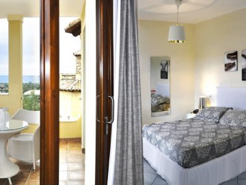 deluxe zeezicht kamer nr. 22 - hotel domus simius in villasimius.jpg