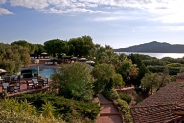 sardinie - hotel aan zee - ginestre porto cervo (2).jpg