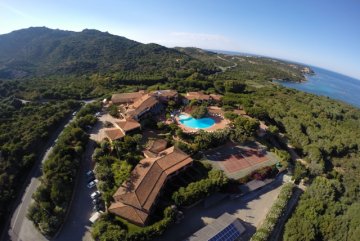 hotels sardinie - hotel le ginestre - smaragdkust.jpg