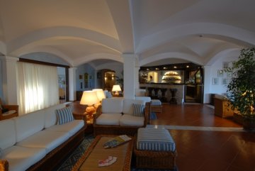 vakantie hotel sardinie - hotel le ginestre - porto cervo.jpg