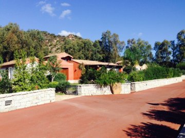 mooie vakantiehuizen in costa rei - sardinie.jpg