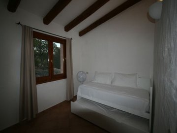 villa baia slaapkamer 3.jpg