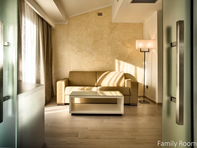 familiekamer in luxe hotel sardinie - ma en ma resort (2).jpg
