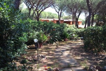 sardinie - vakantie appartementen la pineta aan zee in zuid sardinie (1).jpg