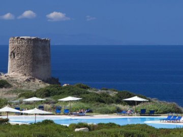 3_vakantie_sardinie_isola_rossa_torreruja.jpg