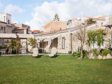 charme-hotel-sardinie-maison-tresnuraghes (3).jpg