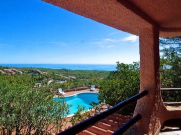 villa-met-zwembad-sardinie-sardinia4all (5).jpg