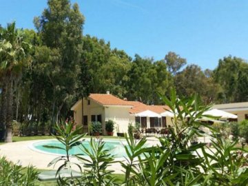 camping-sardinie-met-zwembad-camping-flumendosa (4).jpg