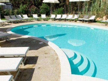camping-sardinien-mit-pool-camping-flumendosa (5).jpg