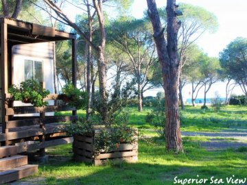 superior-mobile-home-met-zeezicht-camping-sardinie-1.jpg