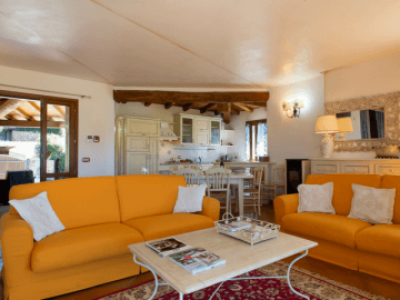 vakantiehuis met zwembad op sardinie - villa capo coda cavallo (10).png