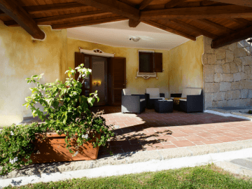 vakantiehuis met zwembad op sardinie - villa capo coda cavallo (44).png