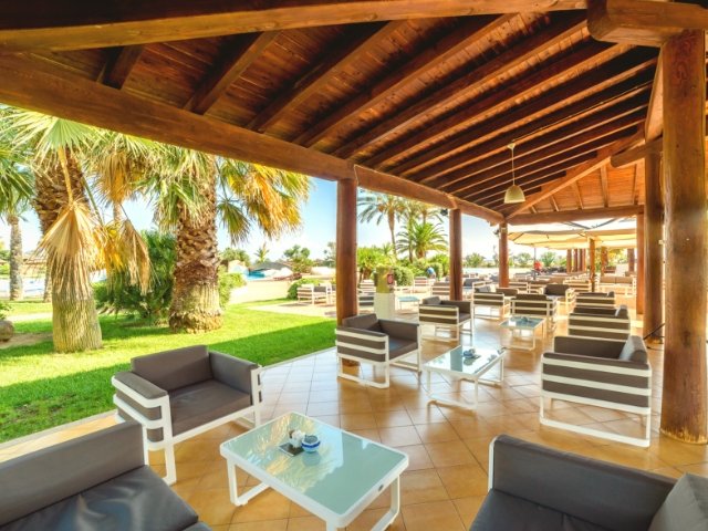 garden-beach-hotel-cala-sinzias-sardinie (18).jpg