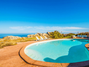 hera deluxe villa pool portobello di gallura 640x480 (3).png