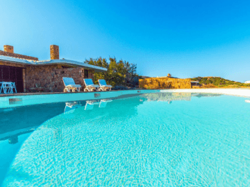 hera deluxe villa pool portobello di gallura 640x480.png