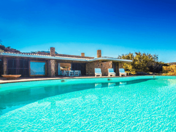 hera deluxe villa pool portobello di gallura 640x480 (2).png