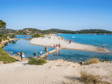vakantievilla aan het strand op sardinie - sardinia4all (9).png