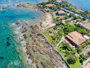 villa magica mare e rocce olbia pittulongu direkt am meer sardinien.png