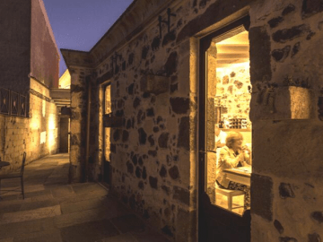 maison tresnuraghes boutique hotel westküste sardinien (2).png