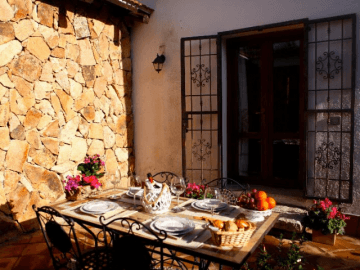 kleinschalig appartementen complex sardinie - villa antonina (8).png