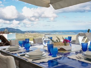 luxe villas sardinie- villa milaggiu - sardinia4all (14).jpg