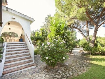 villa wanda di capitana, cagliari sardinien - sardinia4all (3).jpg
