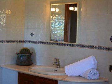 casa olivia di cala gonone 2 sardinien - sardinia4all (7).jpg