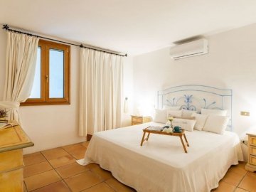 villa bianca di porto rotondo sardinien 2022 - sardinia4all (36).jpg