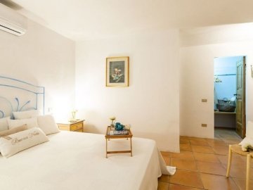 villa bianca di porto rotondo sardinien 2022 - sardinia4all (35).jpg