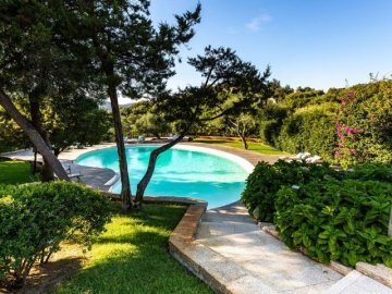 villa bianca di porto rotondo sardinien 2022 - sardinia4all (3).jpg
