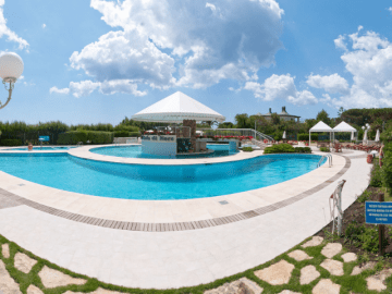 strandhotel baia di nora, sardinie - sardinia4all (22).png