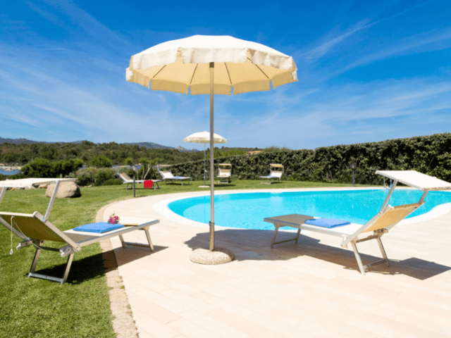 vakantiehuis met zwembad op sardinie - villa maresol (2).png