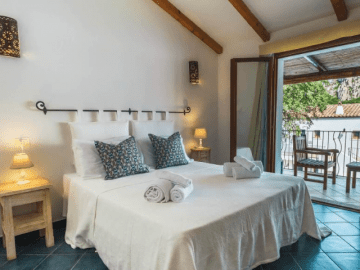 borgo antico hotel in san pantaleo - sardinie (3).png