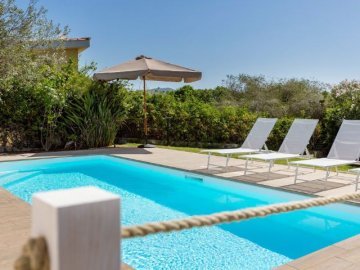 villa angelina mit pool in villasimius - sardinien - 2025 - sardinia4all (5).jpg