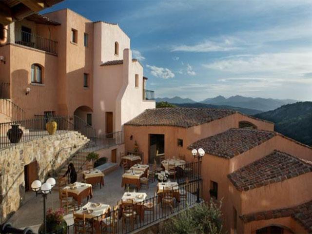 Terras - Hotel Arathena - San Pantaleo - Sardinië