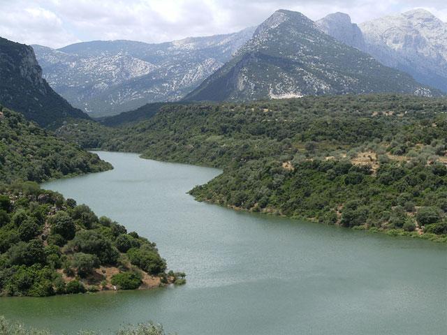 Lago del Cedrino - Dorgali -  Sardinië - Foto