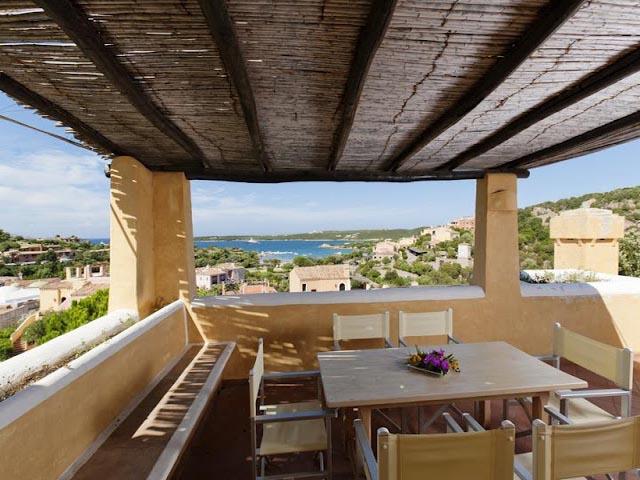Appartement Bagaglino met een schitterend zeezicht terras -  Sardinie