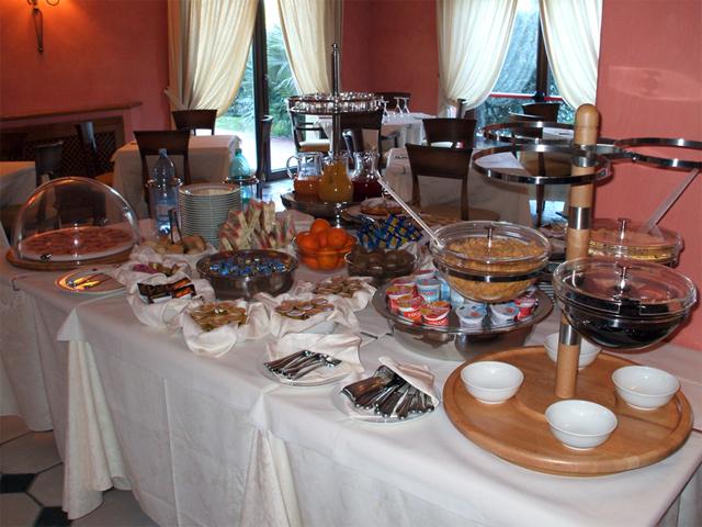 Ontbijtbuffet - Hotel Sa Contonera - Arbatax - Sardinie