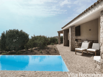 sardinie - luxe vakantiehuis aan zee met zwembad - sardinia4all (11).jpg