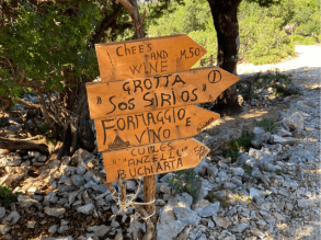 Buchi Arta Cala Luna Sardinien