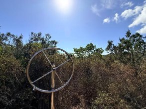 Wandel vanaf Romazzino naar Monte Zoppu via de Pevero Health Trail. Geniet van kleine baaien, geurige macchia en uitzicht over de Costa Smeralda.