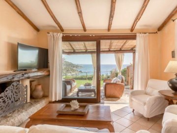 Luna Bay Home Retreat