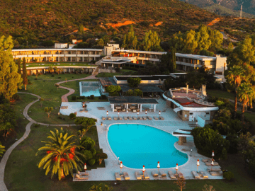 Is Molas Resort (10).png